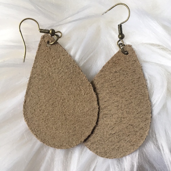 Boutique Sand Foil Teardrop Earrings - Picture 3 of 4